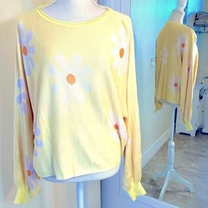 Soft yellow loungewear top/sweater with full sleeves, Ekouaer size XXL